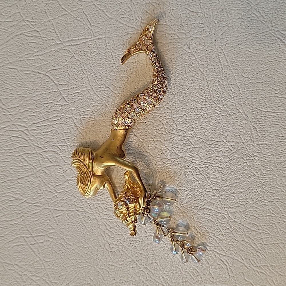 Kirks Folly Goldtone Mermaid seashell Pin